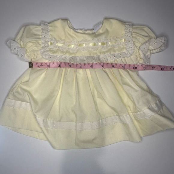 Bryan Frilly light yellow and white lace spring, easter, summer dress. 0-3 Mo - Picture 5 of 5